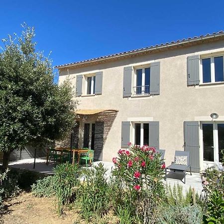 Villa Spacieuse Avec Terrasse Et Vue Mont Ventoux Entrechaux Luaran gambar